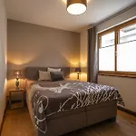 Ahorn Apartment *