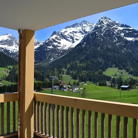 Ahorn Apartment Mittelberg