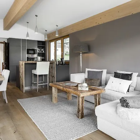 Ahorn Apartment