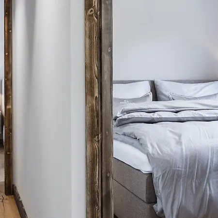 Ahorn Apartment
